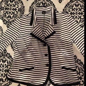 Black and white cute striped blazer